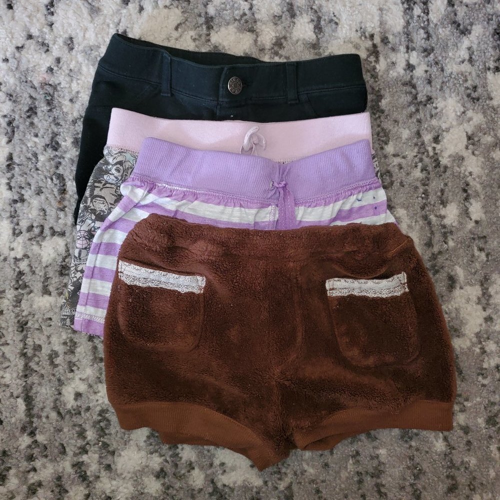 Girls Set of 4 Shorts~~ M (6/7/8)